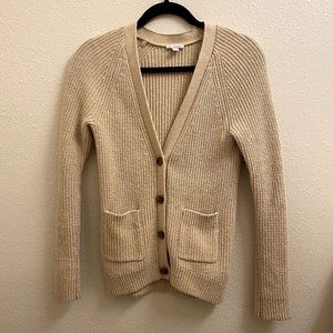 Beige Gap Sweater Size XS